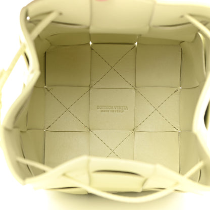 Bottega Veneta Nappa Maxi Intrecciato Cassette Bucket Bag Lemon Washed 4 of 8