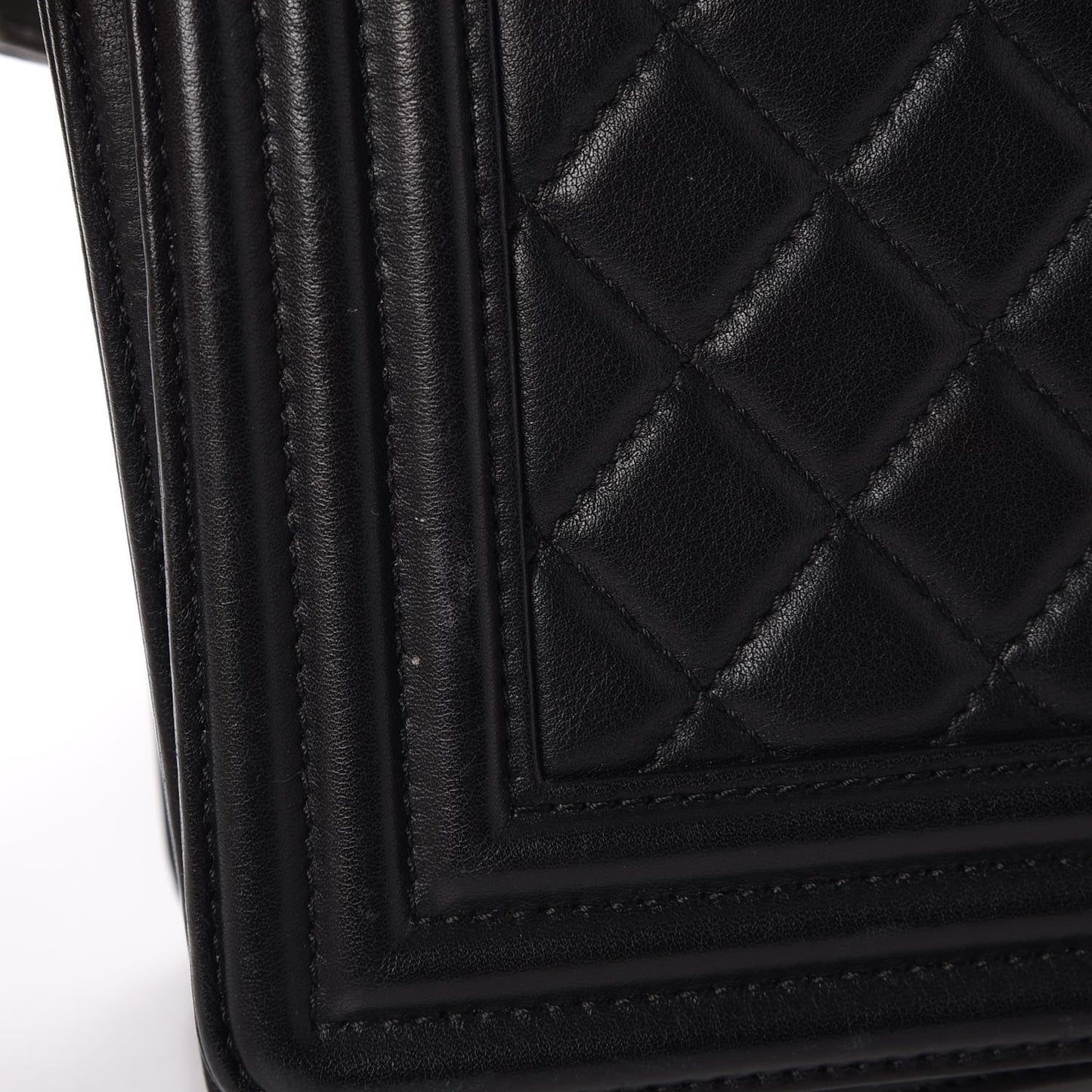 Lambskin Quilted Medium Boy Flap Black