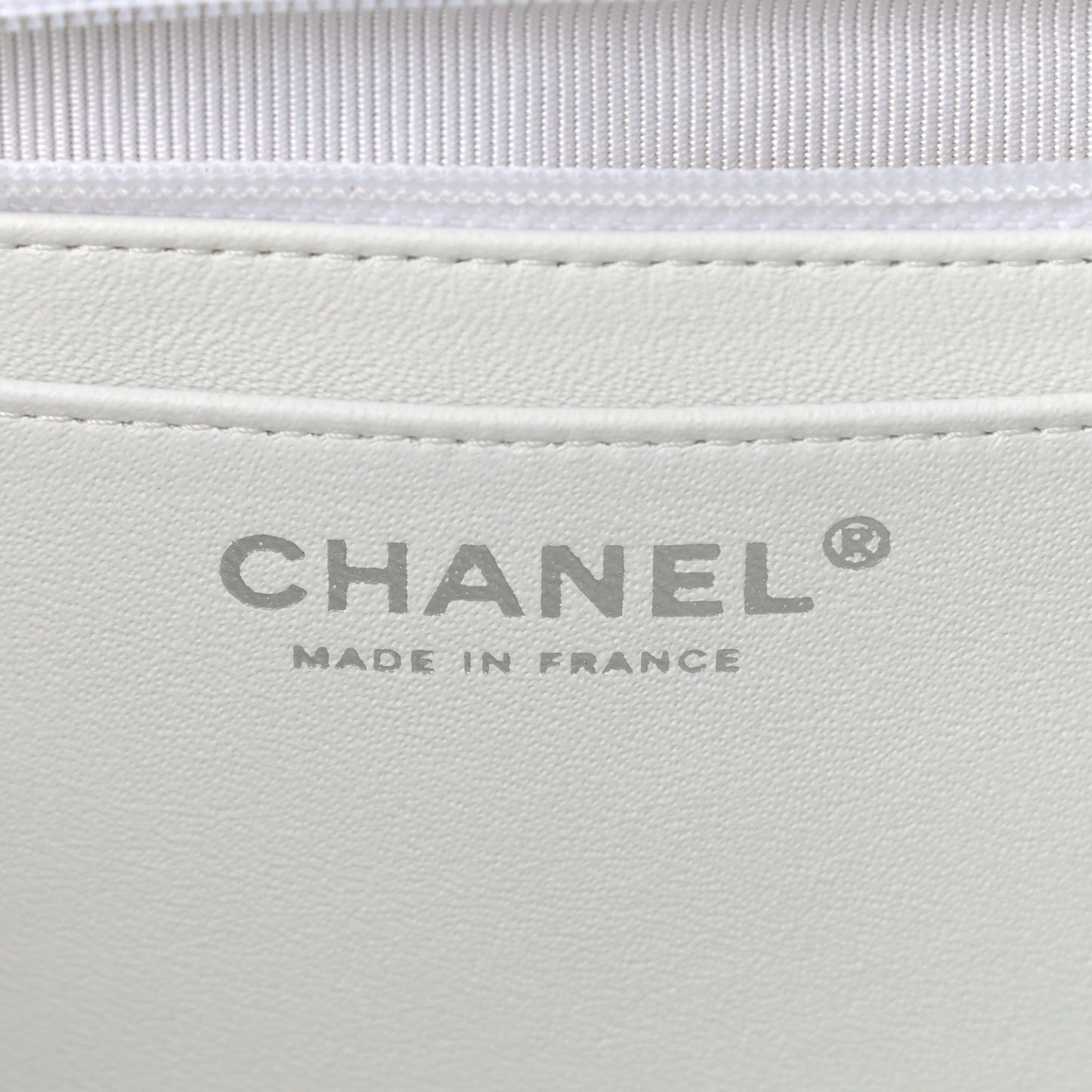 Caviar Quilted Jumbo Single Flap White