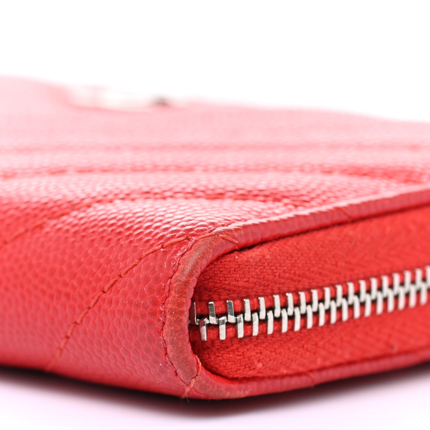 Caviar Chevron Quilted Medium Zip Around Wallet Red