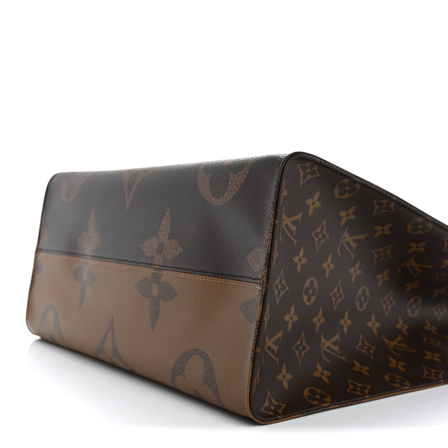 Louis Vuitton Reverse Monogram Giant Onthego GM 9 of 9