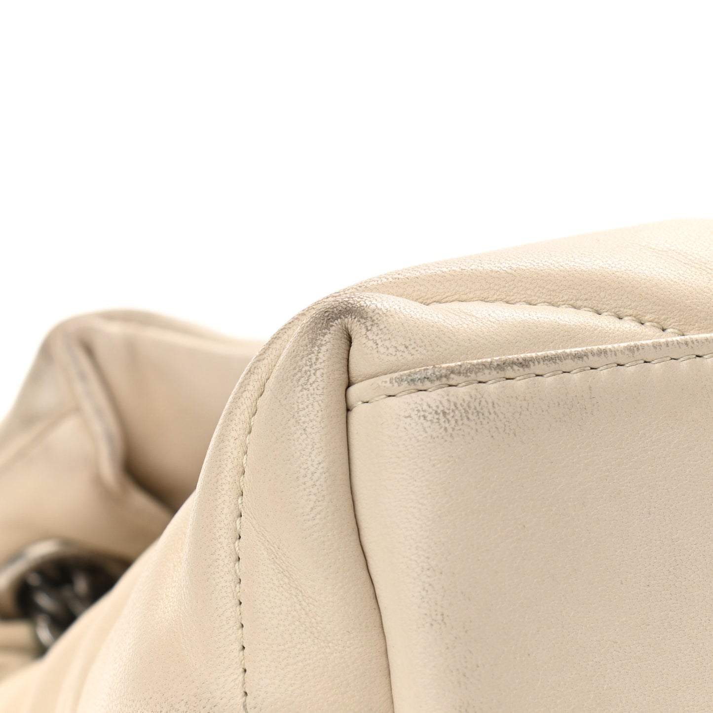 Lambskin Quilted Small Loulou Puffer Monogram Chain Satchel Blanc Vintage