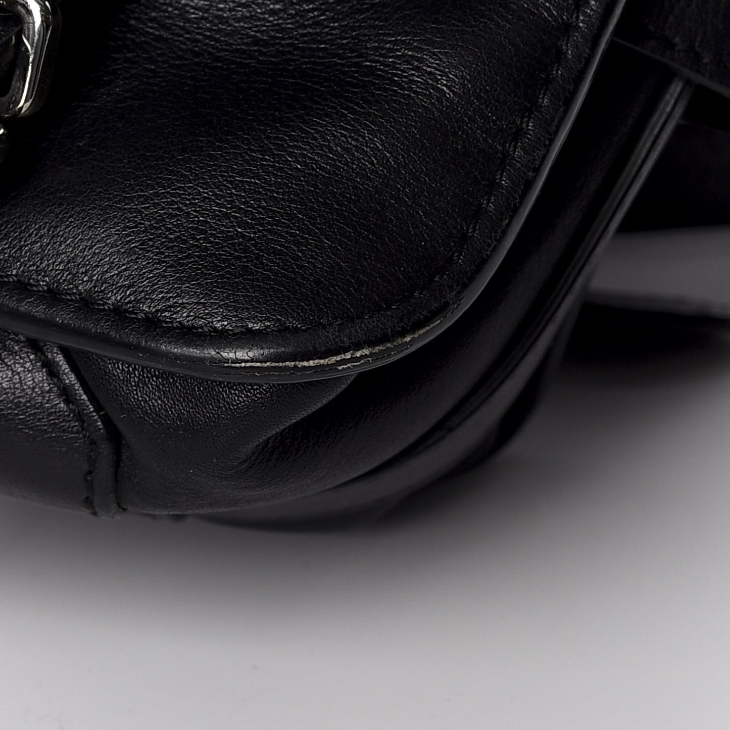 Smooth Calfskin PS11 Classic Shoulder Bag Black