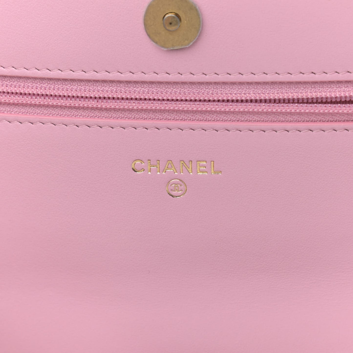 Shiny Caviar Quilted Pick Me Up Wallet On Chain WOC Pink