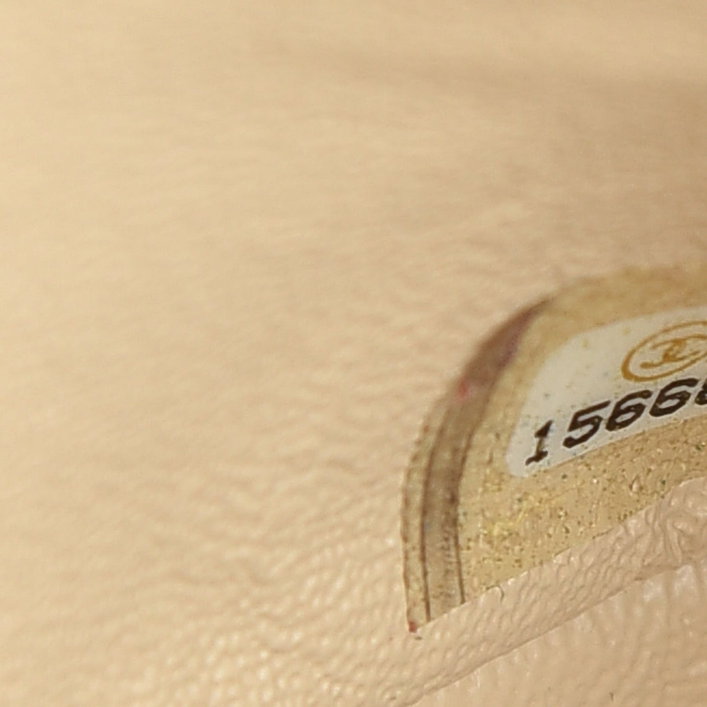 Caviar Quilted Jumbo Double Flap Beige Clair