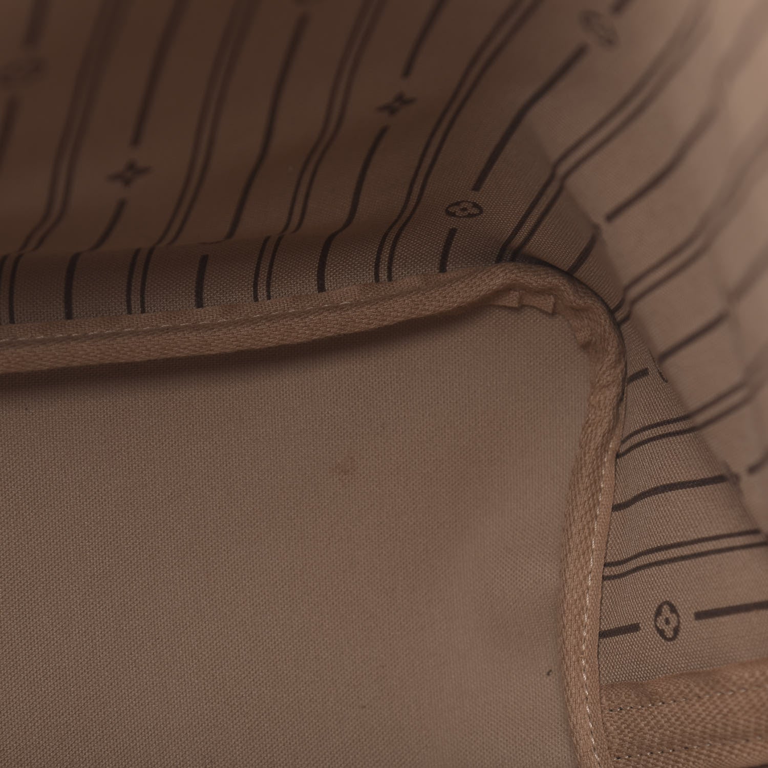 Louis Vuitton Monogram Neverfull GM 8 of 13
