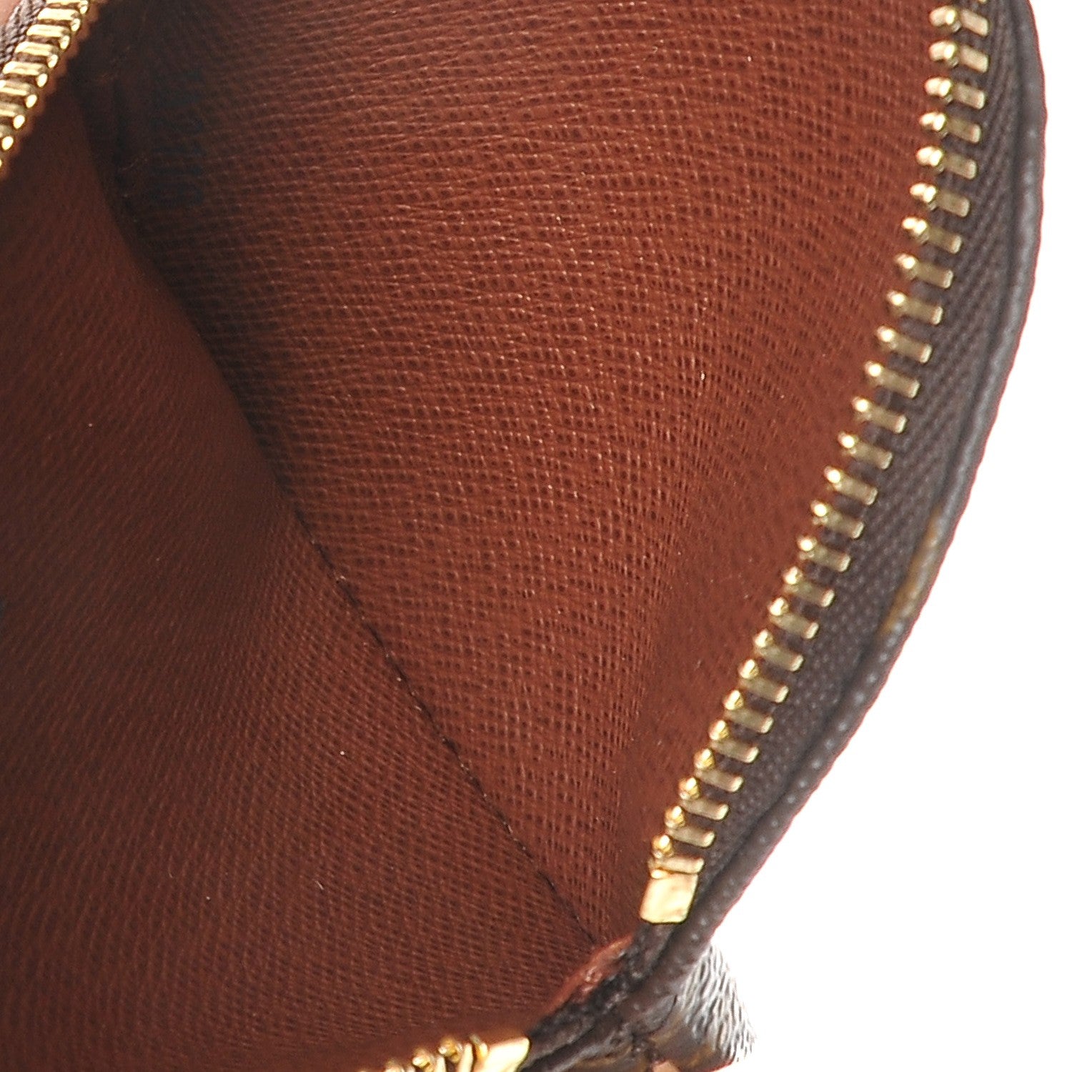 Louis Vuitton Monogram Round Coin Purse 5 of 8