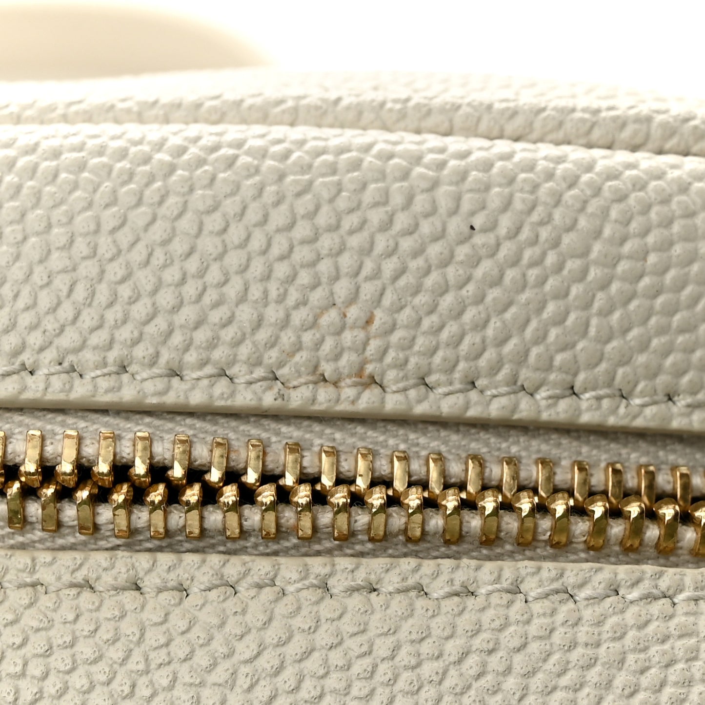 Grain De Poudre Matelasse Monogram Mini Lou Camera Bag Crema Soft