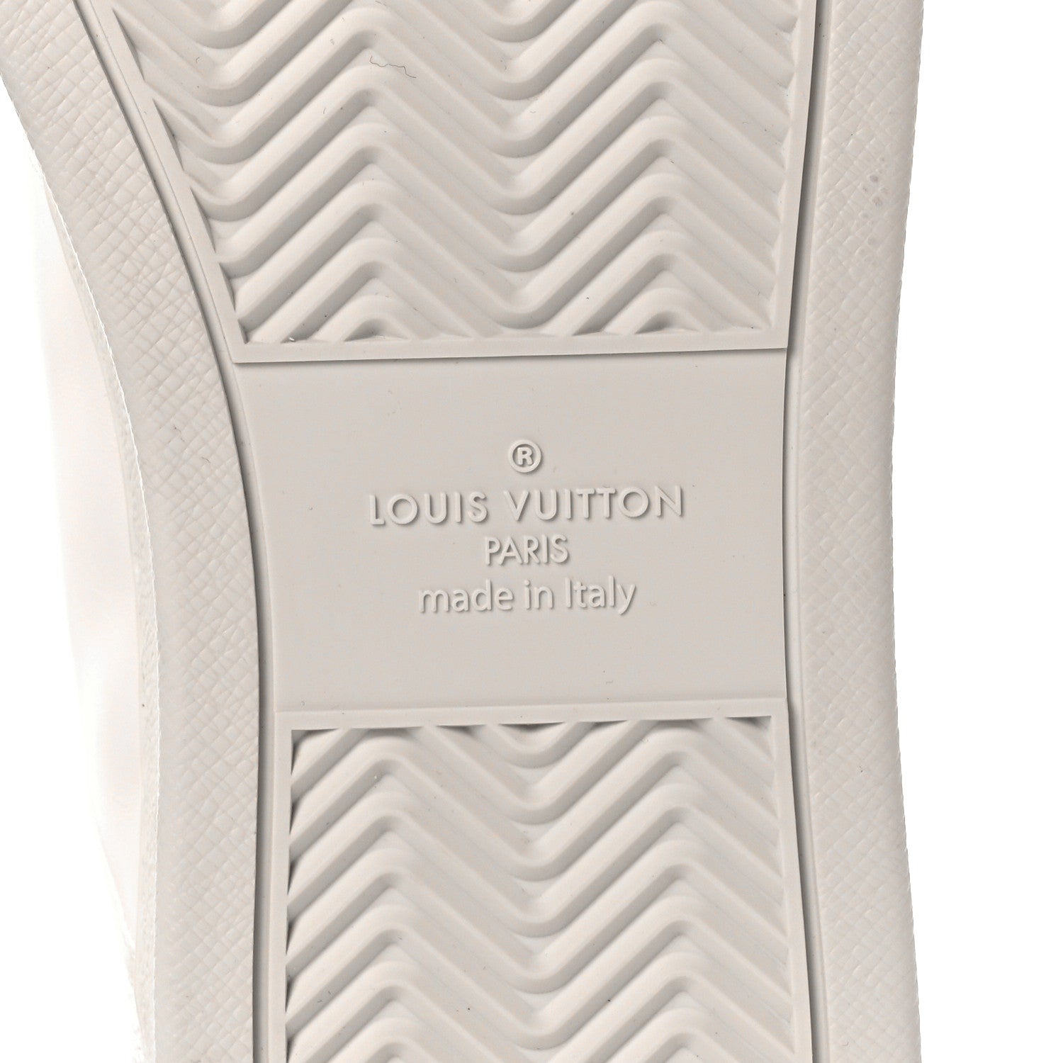 Louis Vuitton Monogram Calfskin Rivoli High Top Sneakers 9.5 White 6 of 8
