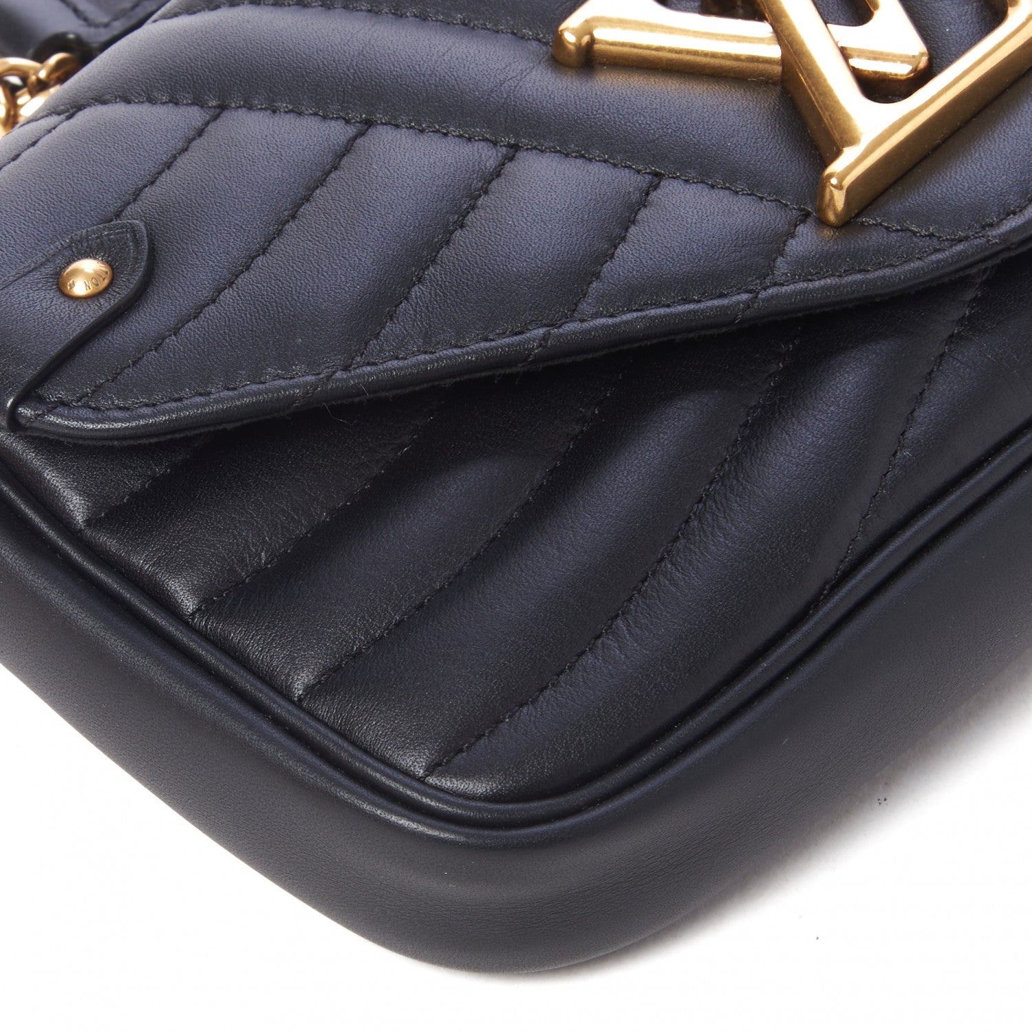 Louis Vuitton Calfskin New Wave Chain Pochette Black 10 of 16
