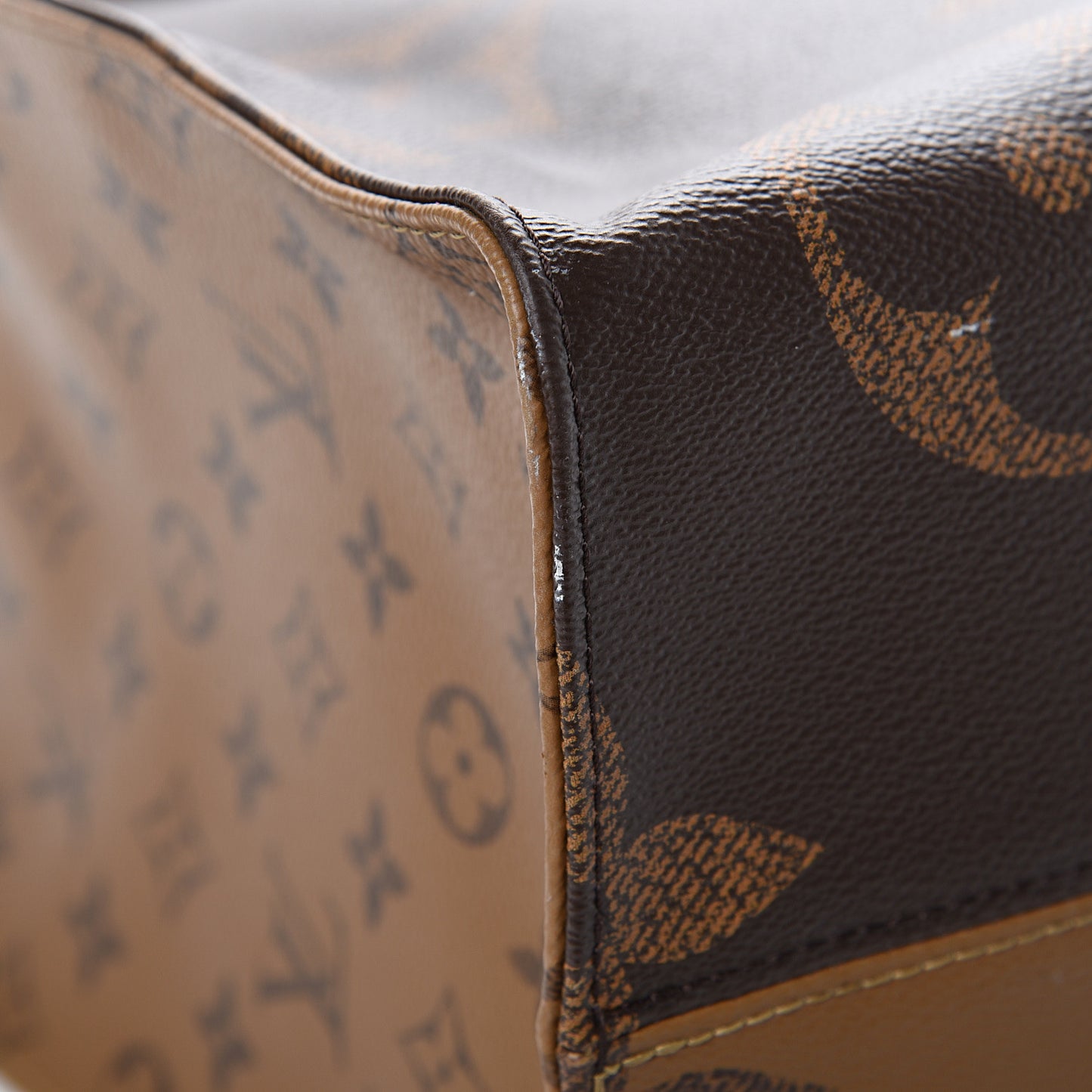 Reverse Monogram Giant Onthego GM