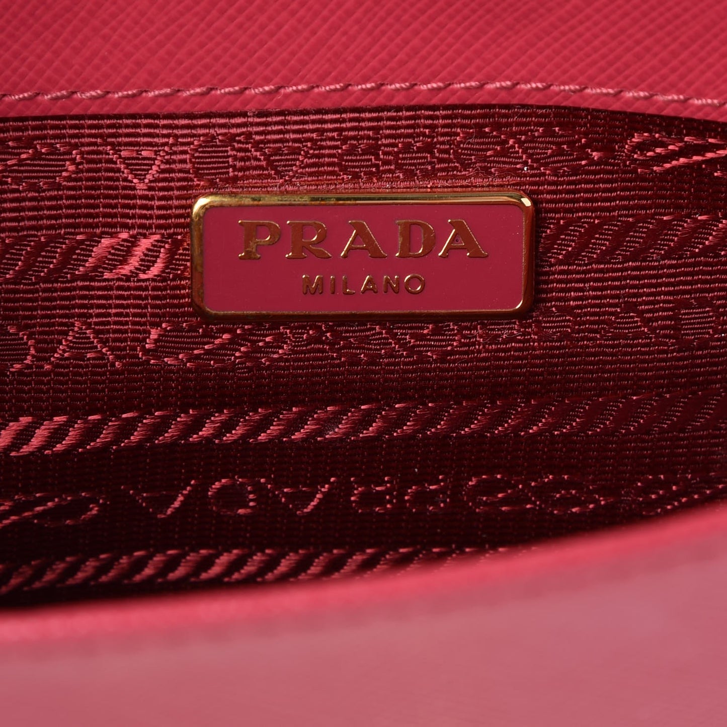Saffiano Lux Detachable Chain Clutch Wallet Peonia