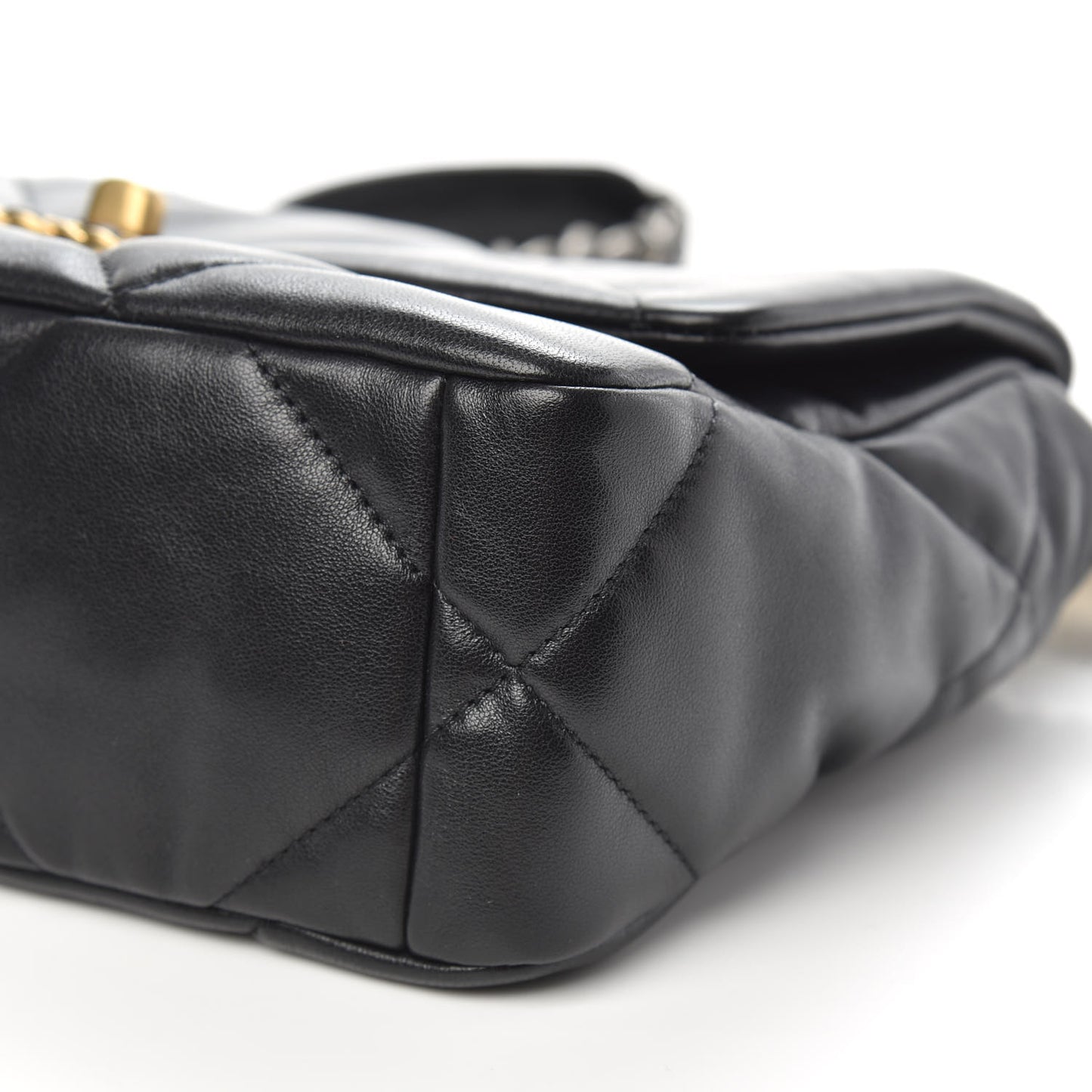 Lambskin Quilted Medium Chanel 19 Flap Black