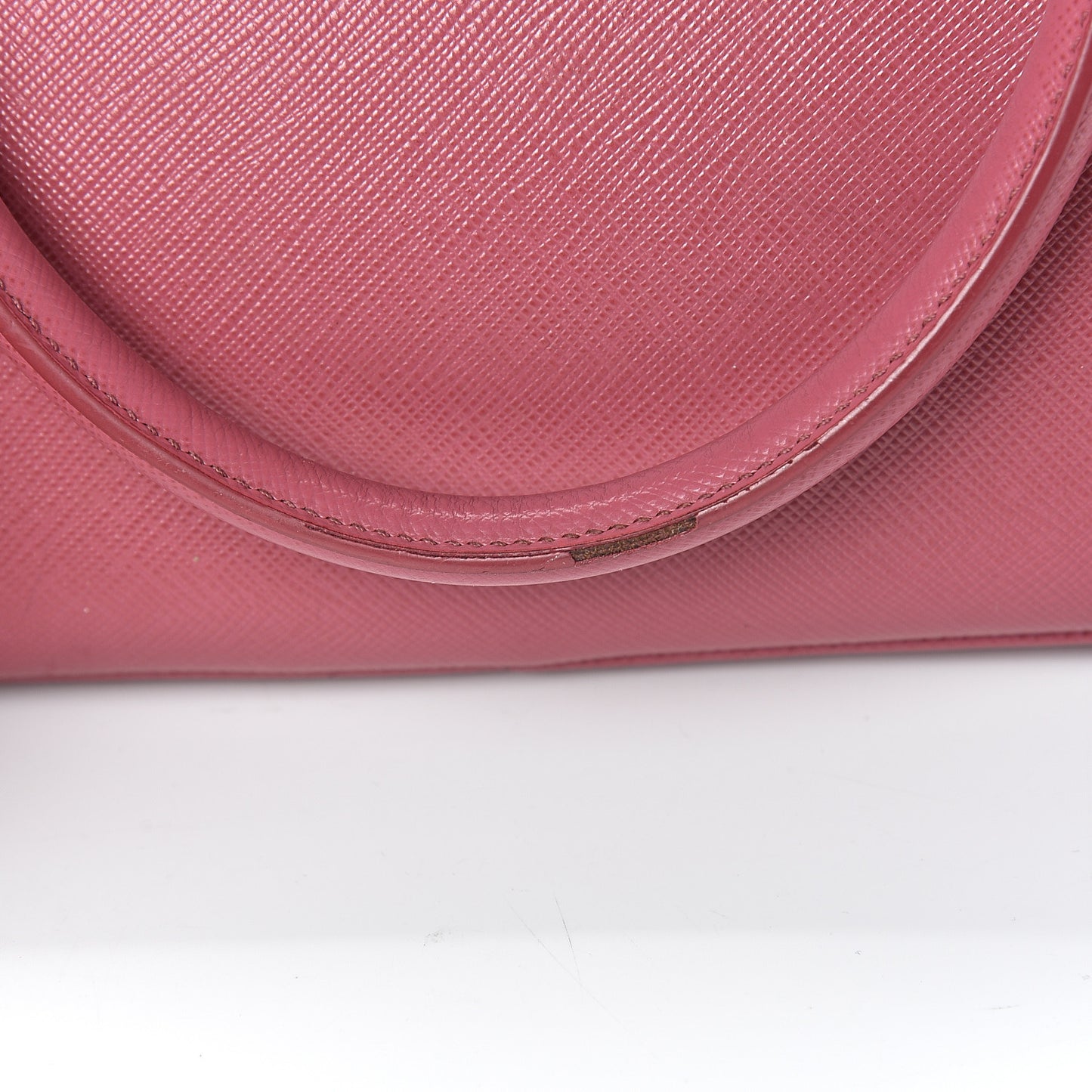Saffiano Lux Medium Tote Bruyere
