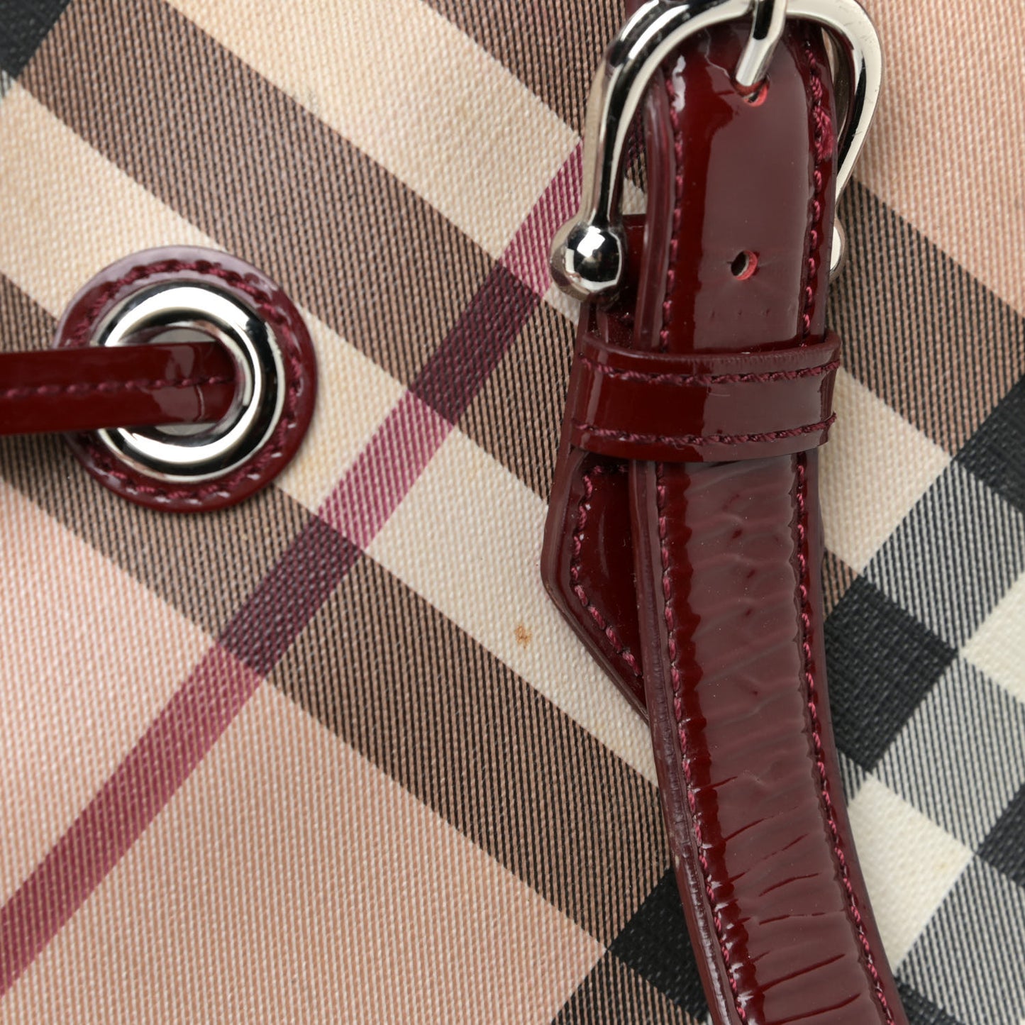 Supernova Check Drawstring Tote Berry Red