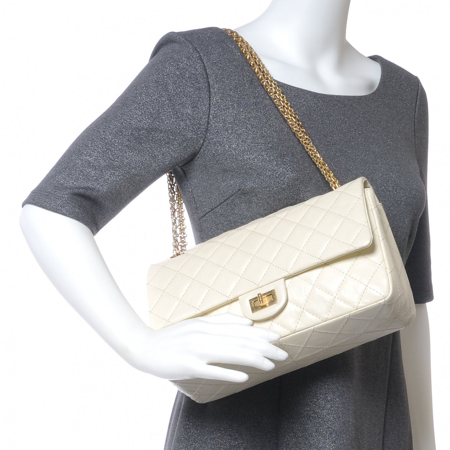 Calfskin 2.55 Reissue 226 Flap Ivory