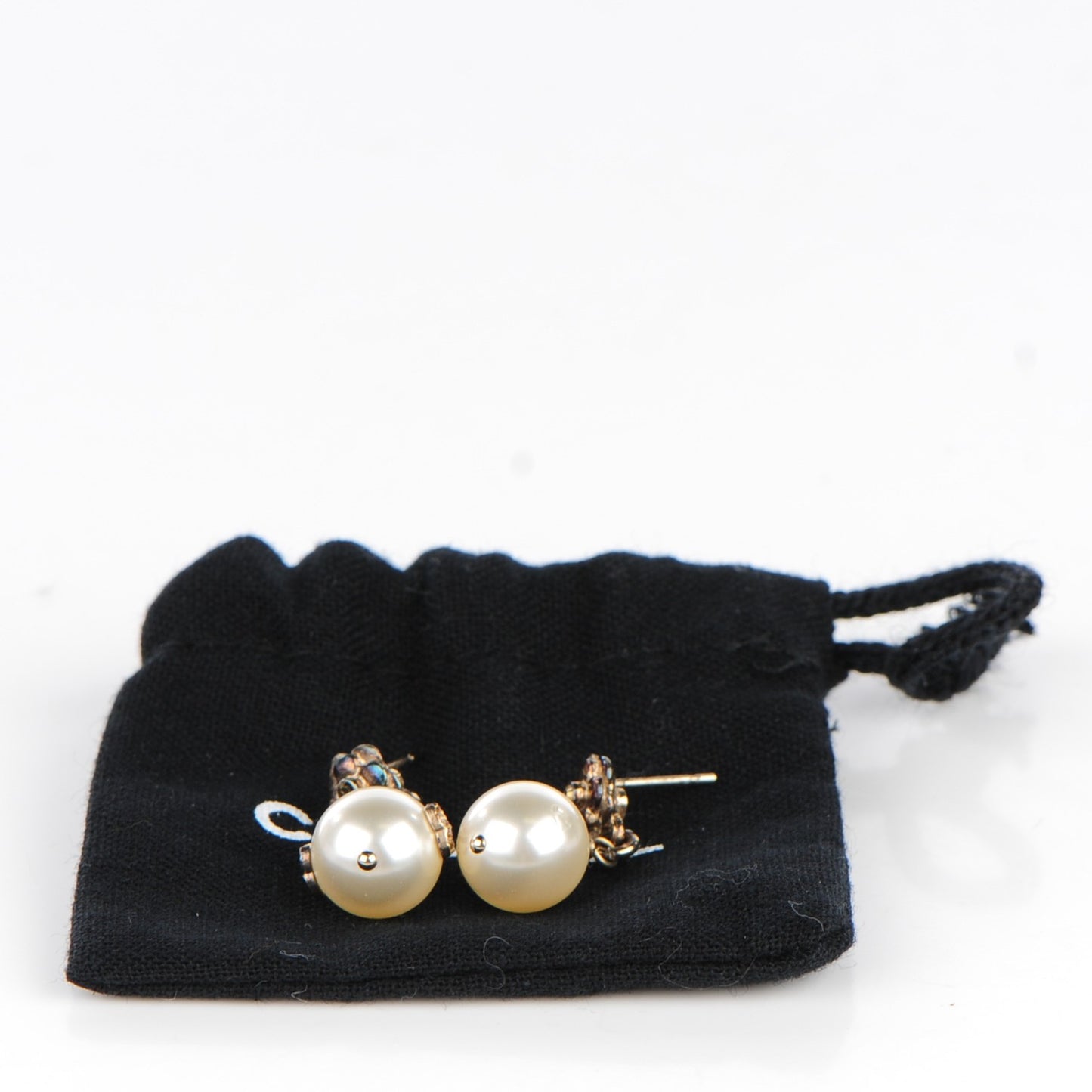 Pearl CC Camellia Dangle Earrings Gold