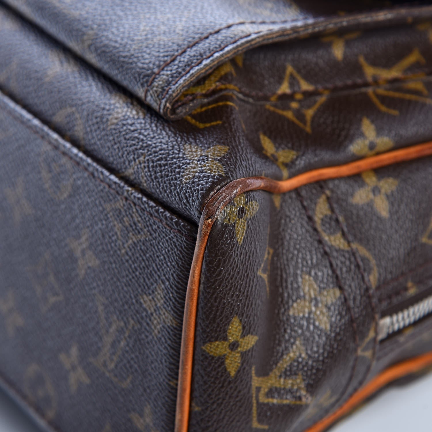 Louis Vuitton Monogram Manhattan GM 27 of 30
