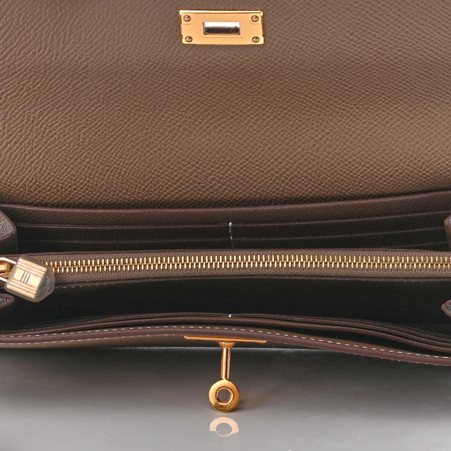 Epsom Kelly Longue Wallet Etoupe