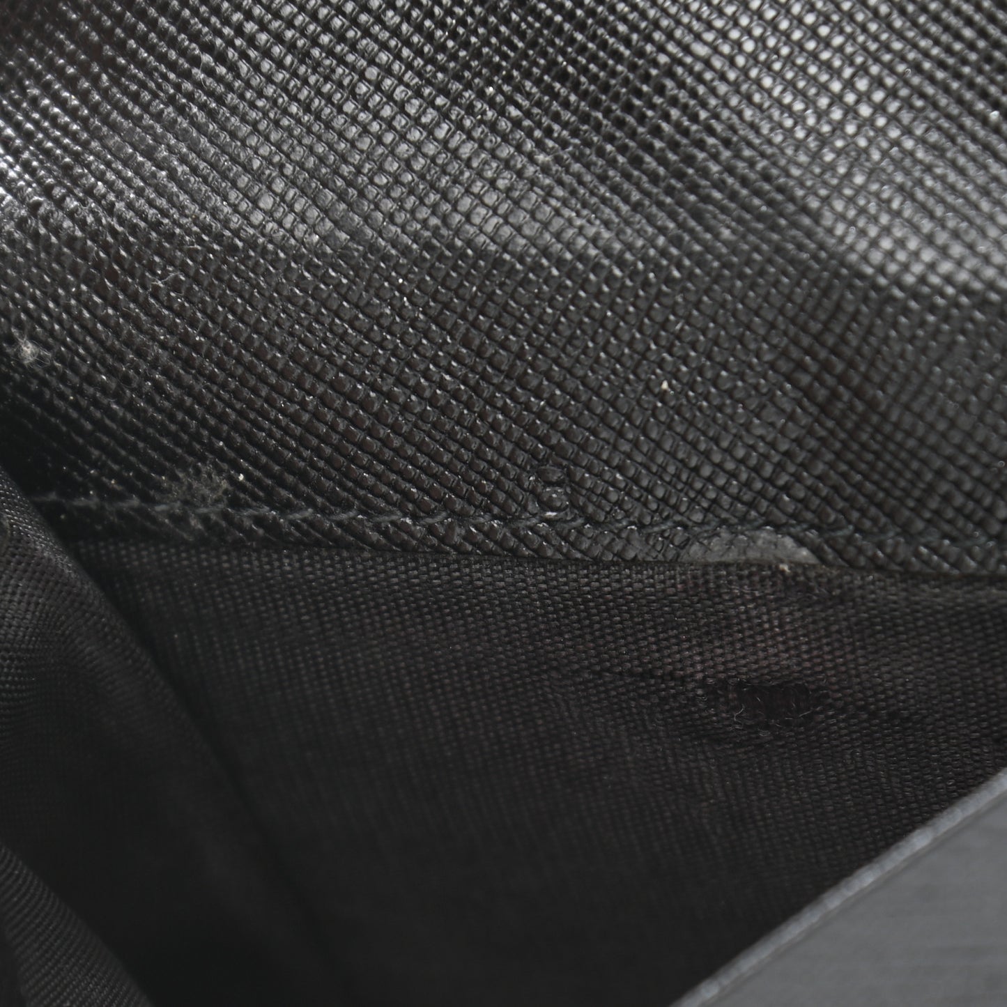 Saffiano Metal Tri-Fold Wallet Black