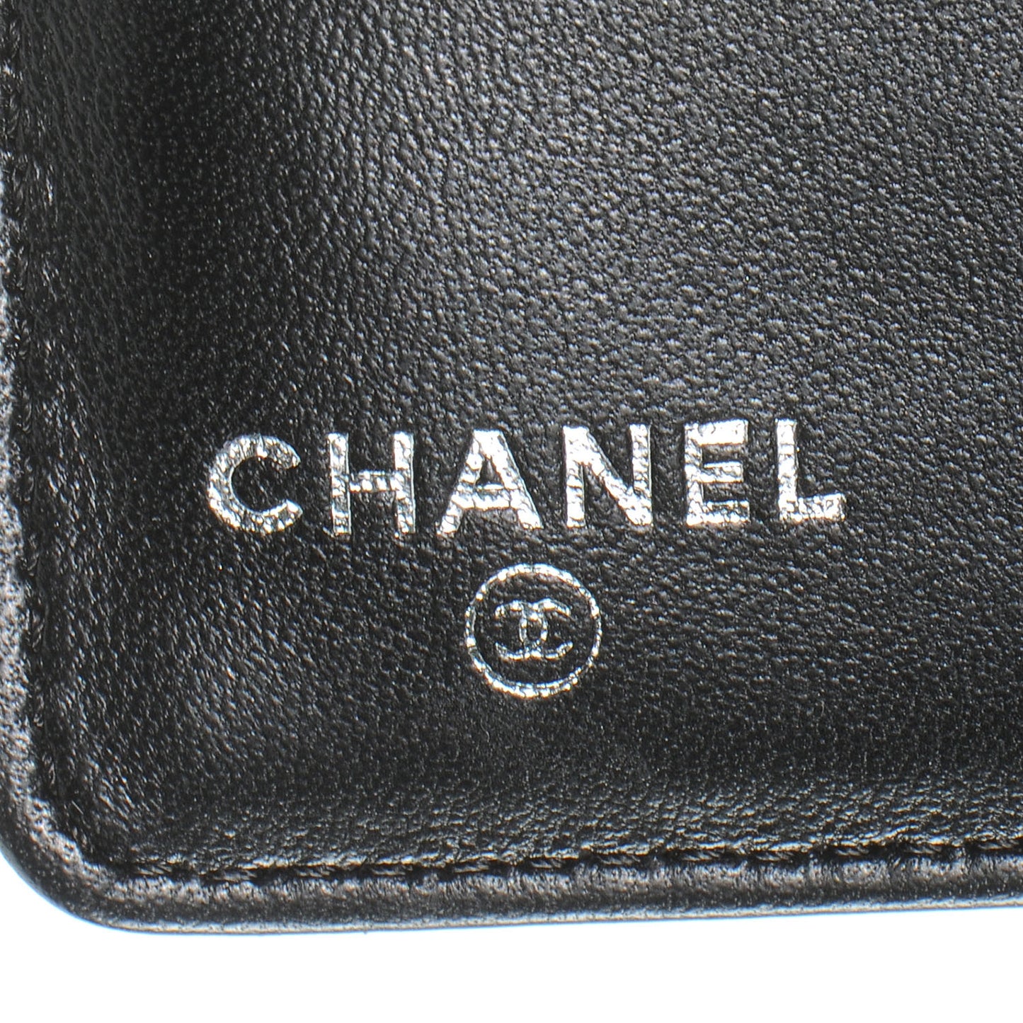 Patent Calfskin Lucky Symbols Yen Wallet Black