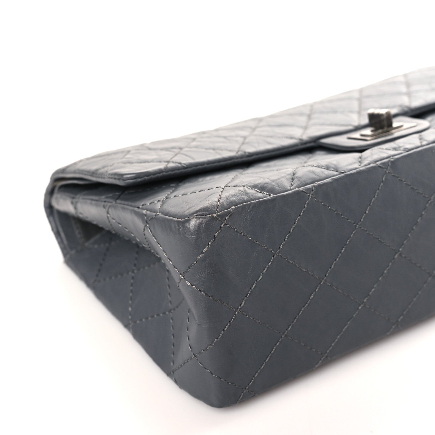 Chanel Aged Calfskin Quilted 2.55 Reissue 226 Flap Grey 8 of 9