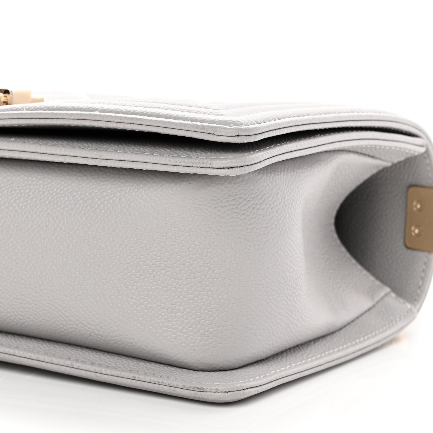 Caviar Quilted Medium Boy Flap Light Grey