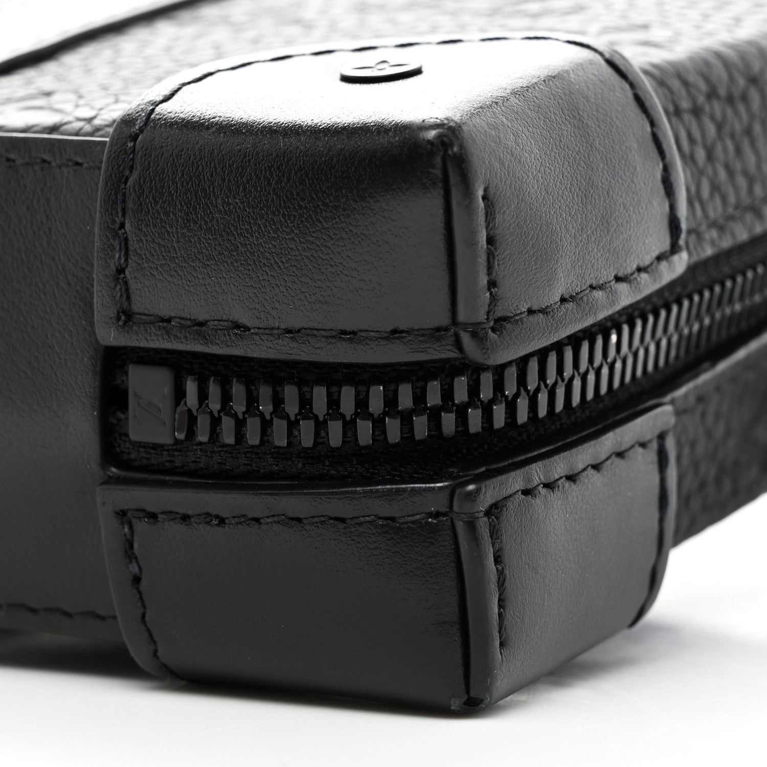 Louis Vuitton Taurillon Monogram Soft Trunk Wallet Black 9 of 9