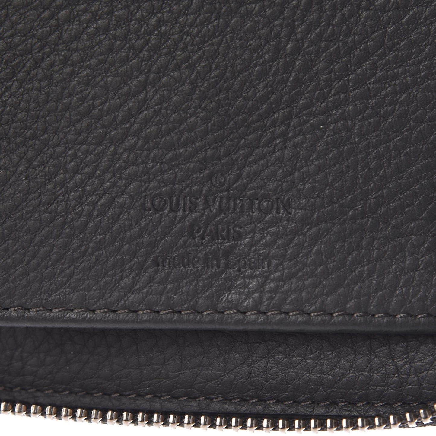 Taurillon Vertical Zippy Wallet Charcoal