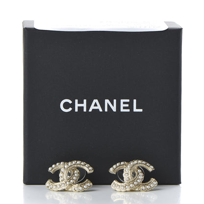 Chanel Pearl Queen of France CC Earrings Gold 5 of 5