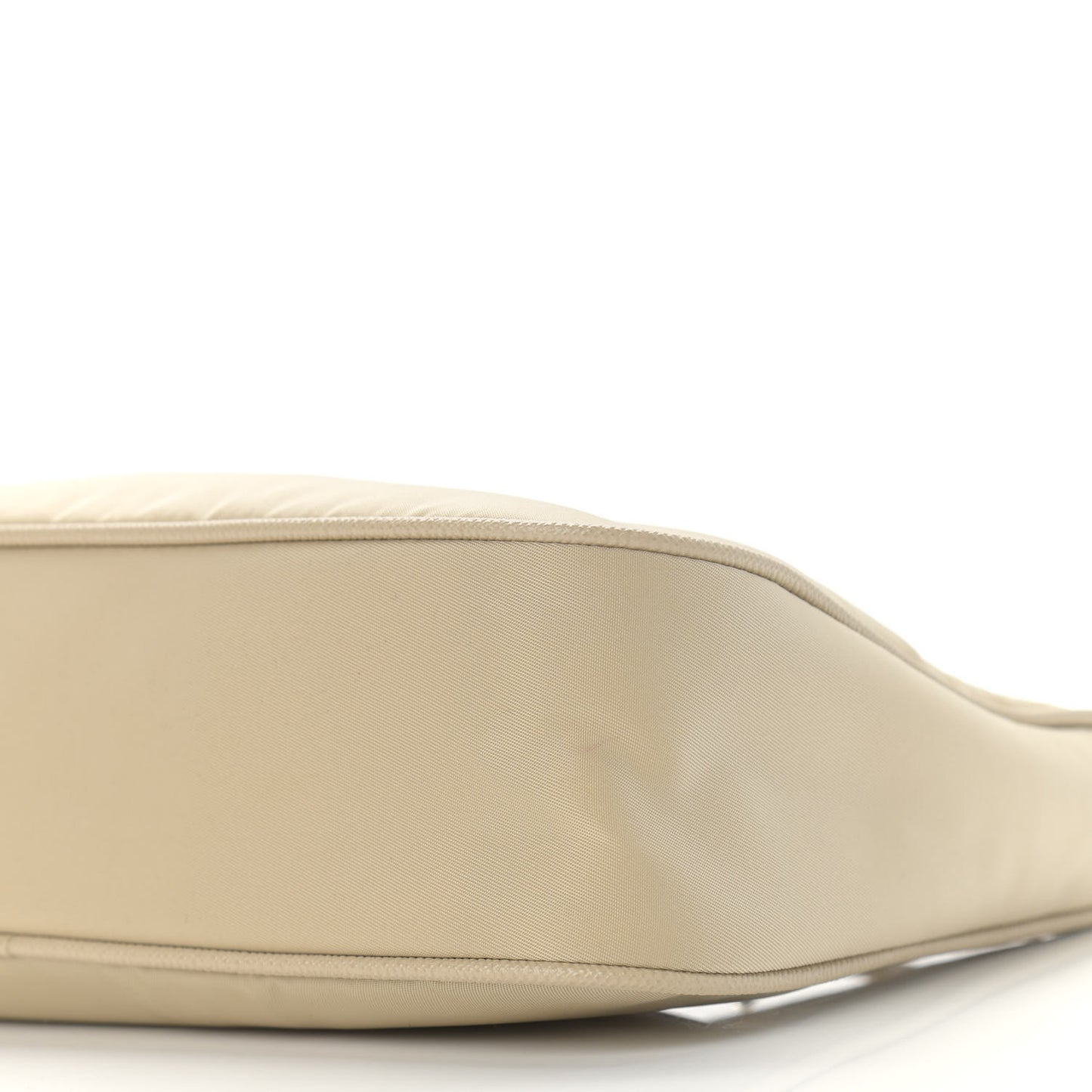 Re-Nylon Saffiano Re-Edition 2005 Shoulder Bag Deserto