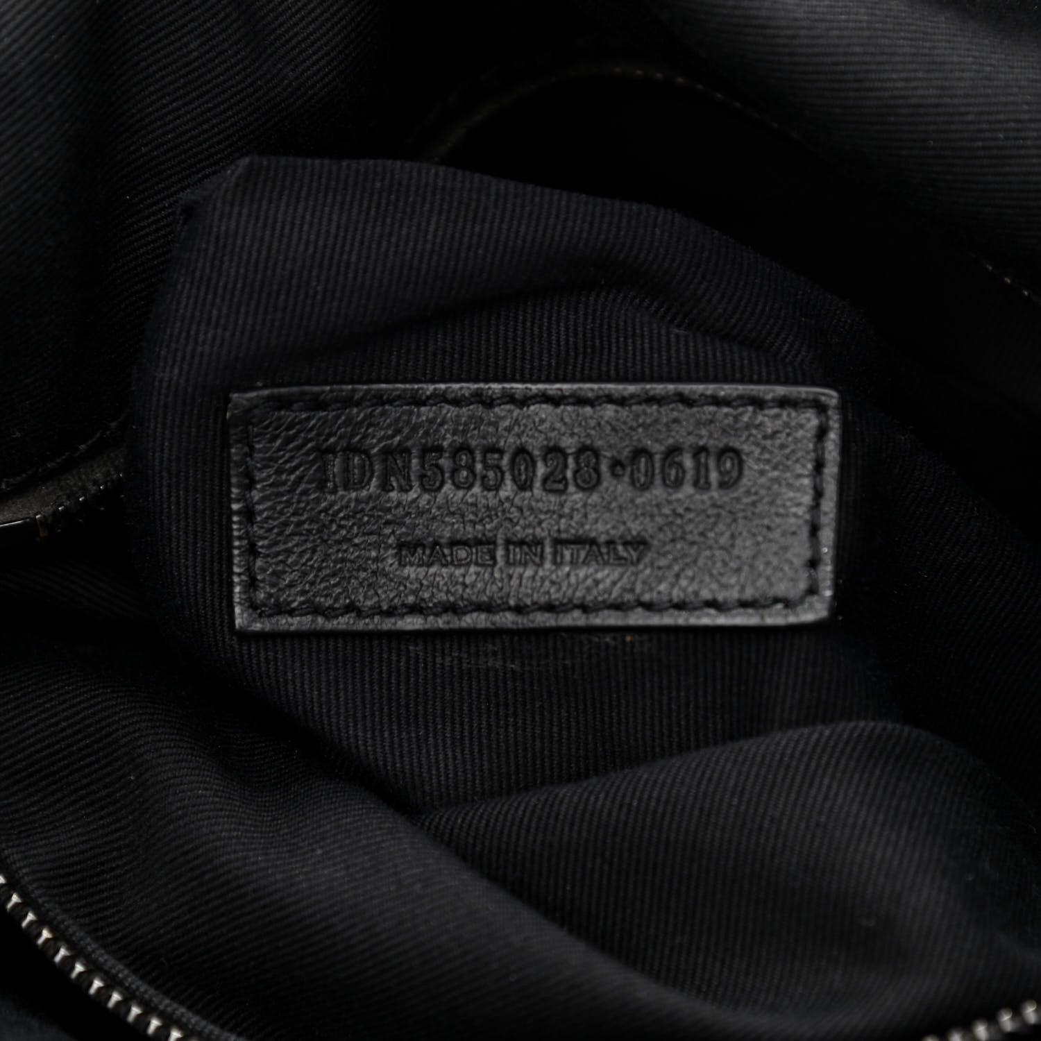 Saint Laurent Vintage Lambskin Chevron Monogram Medium Nolita Black 7 of 10
