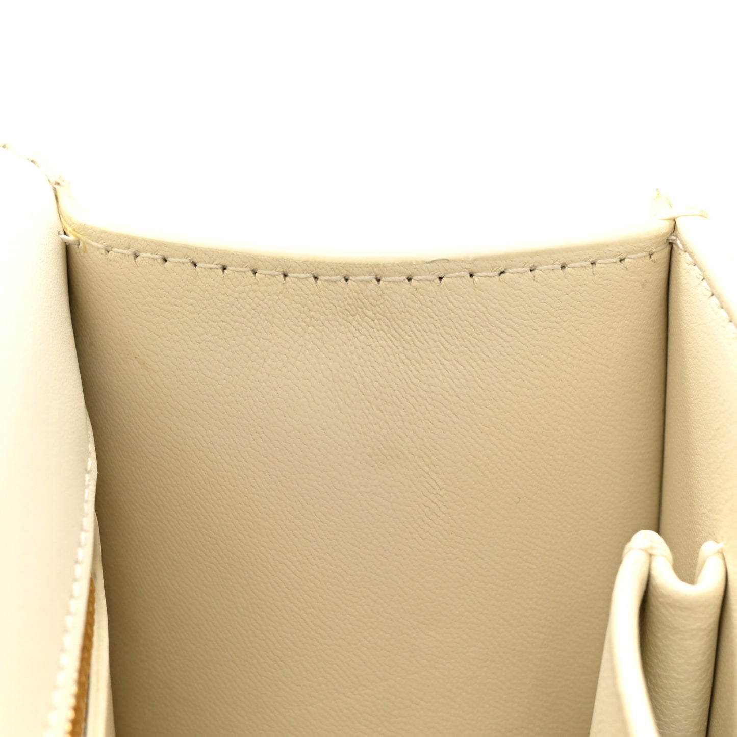 Box Calfskin 30 Montaigne Flap Bag Latte