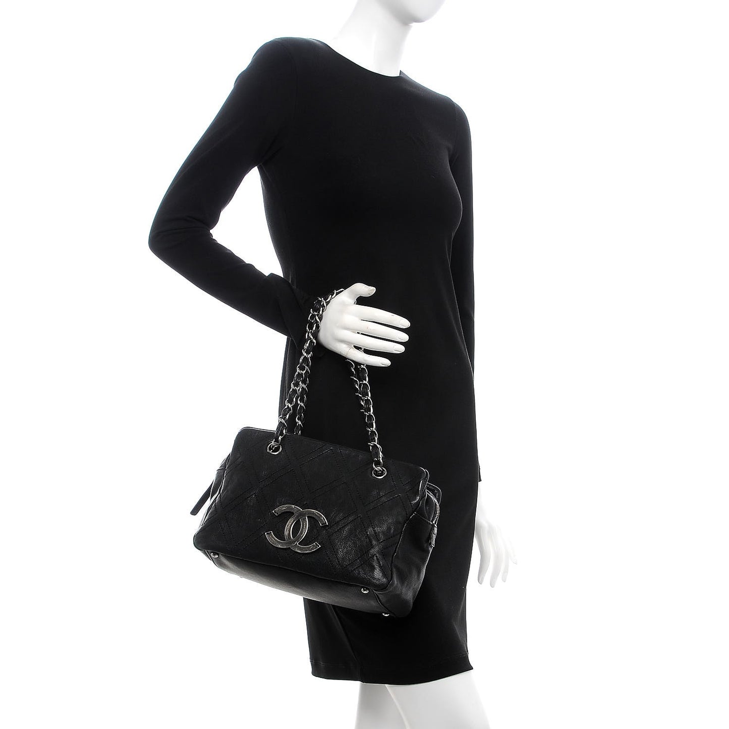 Calfskin Small Diamond Stitch Tote Black