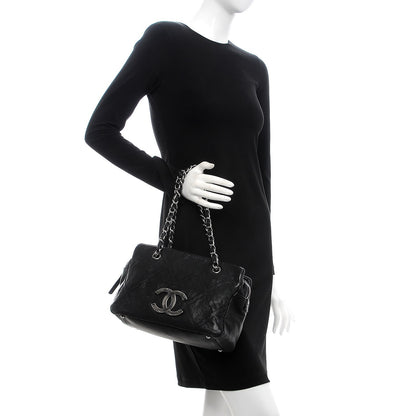 Chanel Calfskin Small Diamond Stitch Tote Black 2 of 13