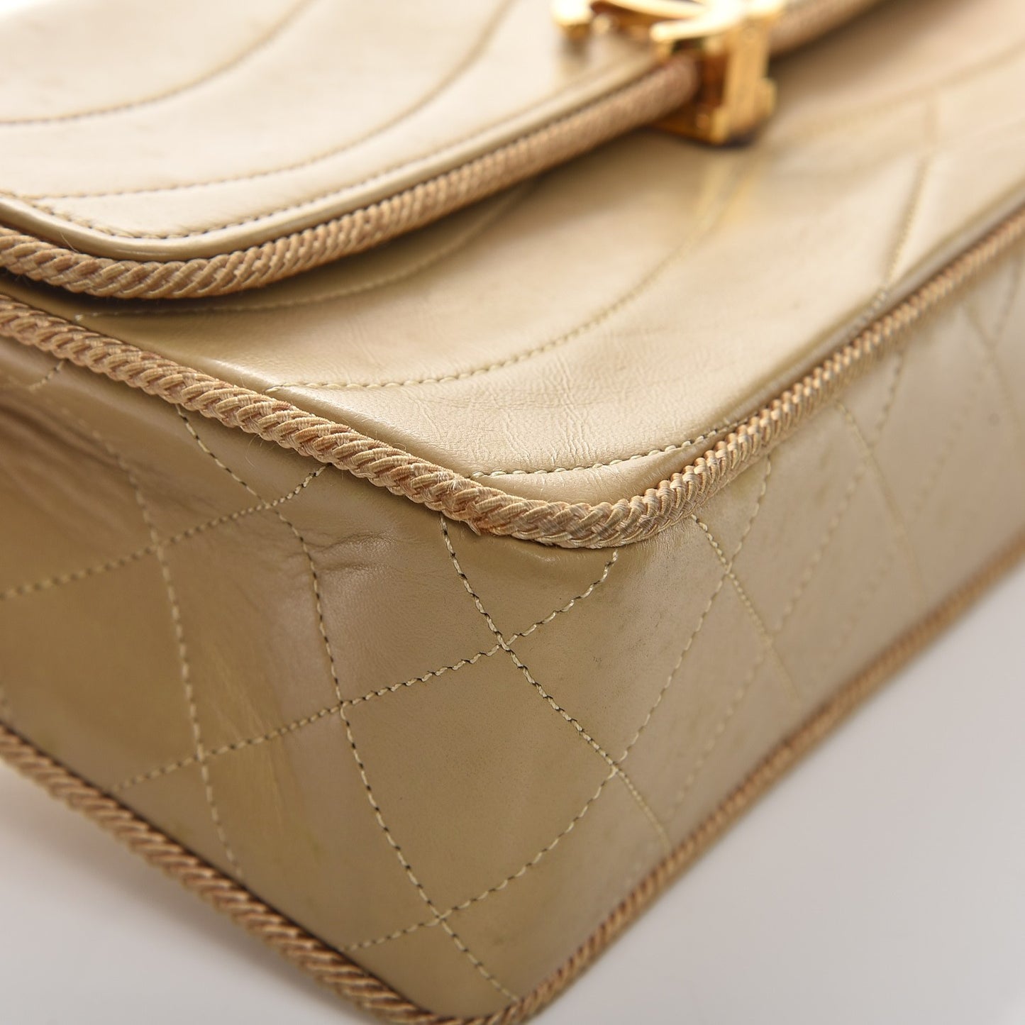 Lambskin Small Single Flap Beige