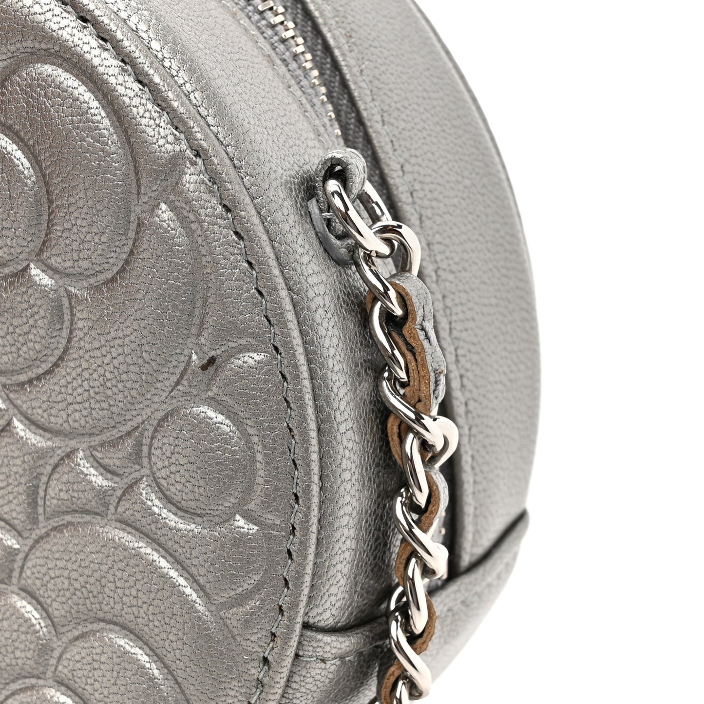 Goatskin Camellia Quilted Round Clutch With Chain Grey