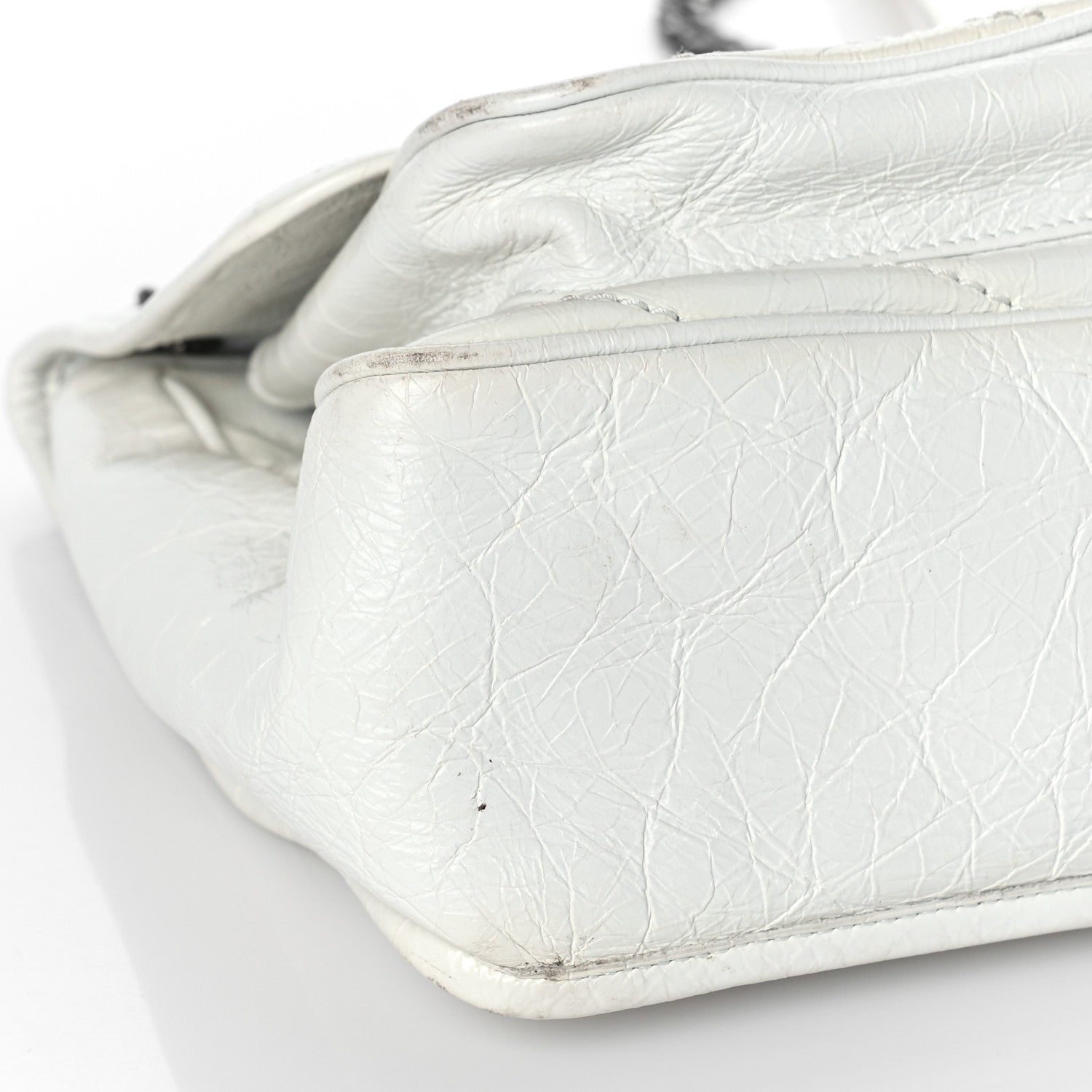 Saint Laurent Crinkled Calfskin Matelasse Monogram Medium Niki Chain Satchel Dirty White 8 of 15