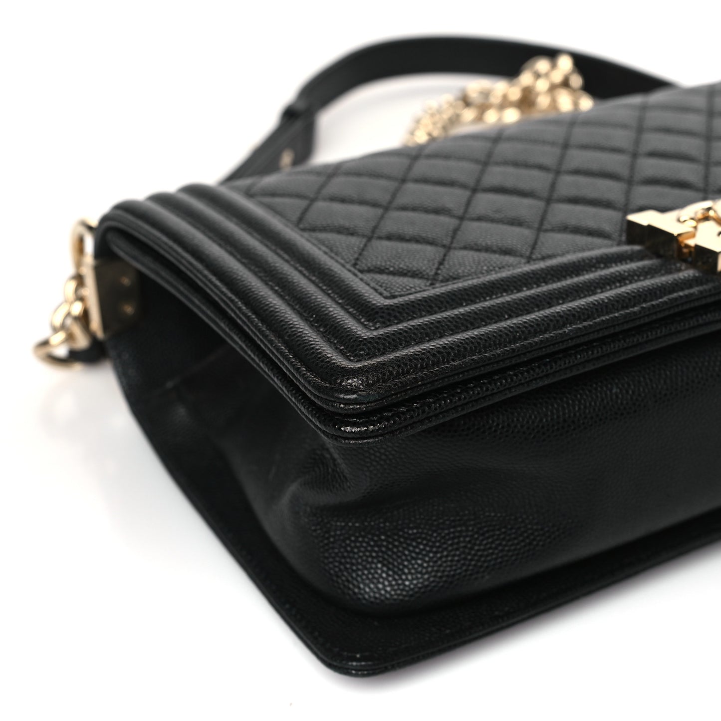 Caviar Quilted Medium Boy Flap Black