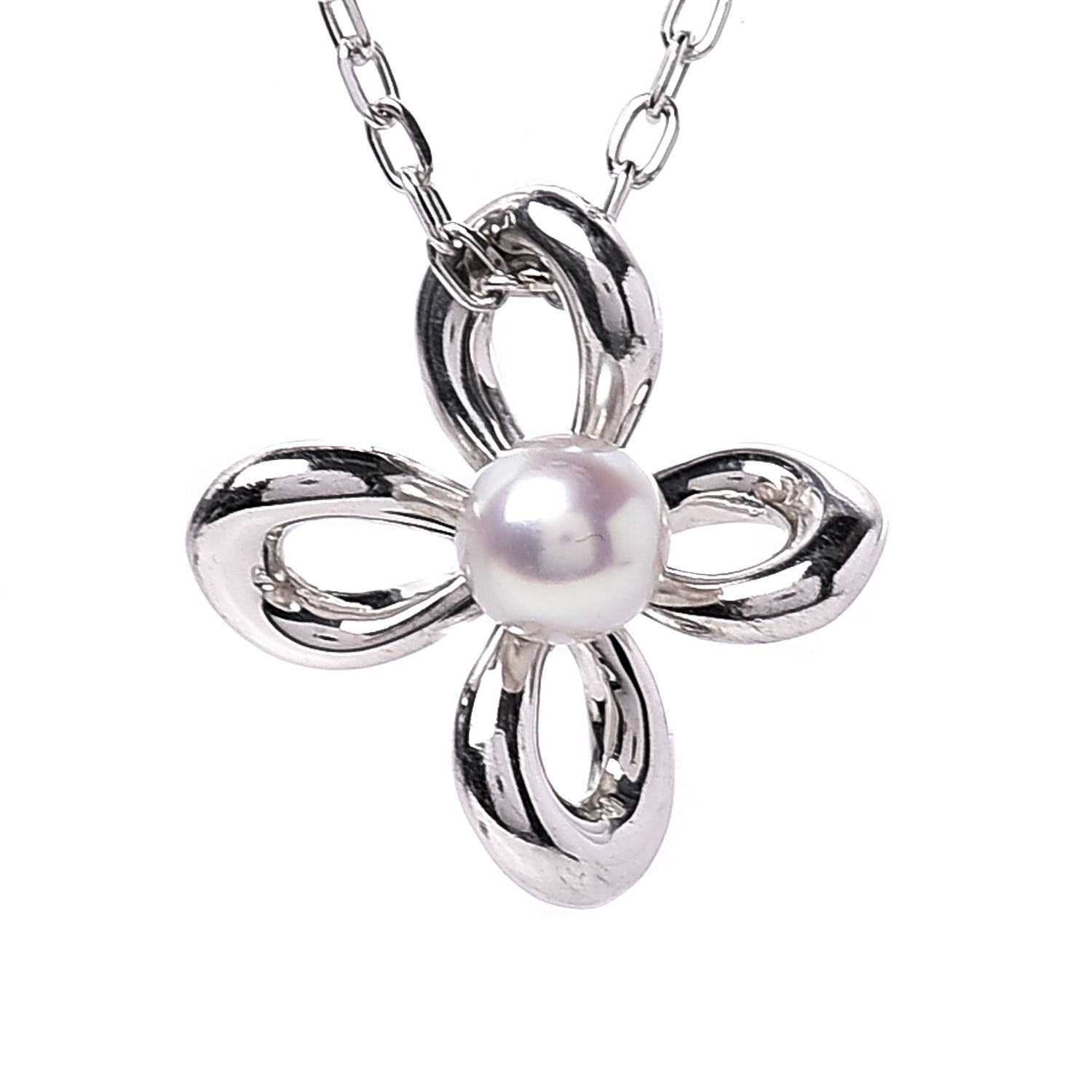 Mikimoto 18K White Gold Pearl 4mm Flower Pendant Necklace 4 of 6