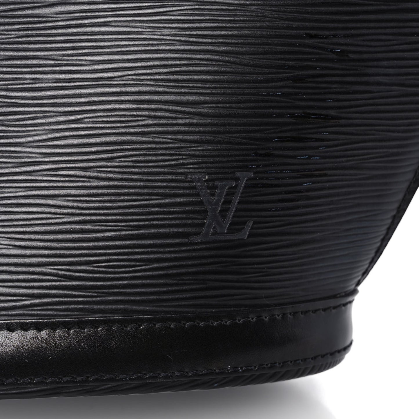 Epi Saint Jacques PM Long Straps Black