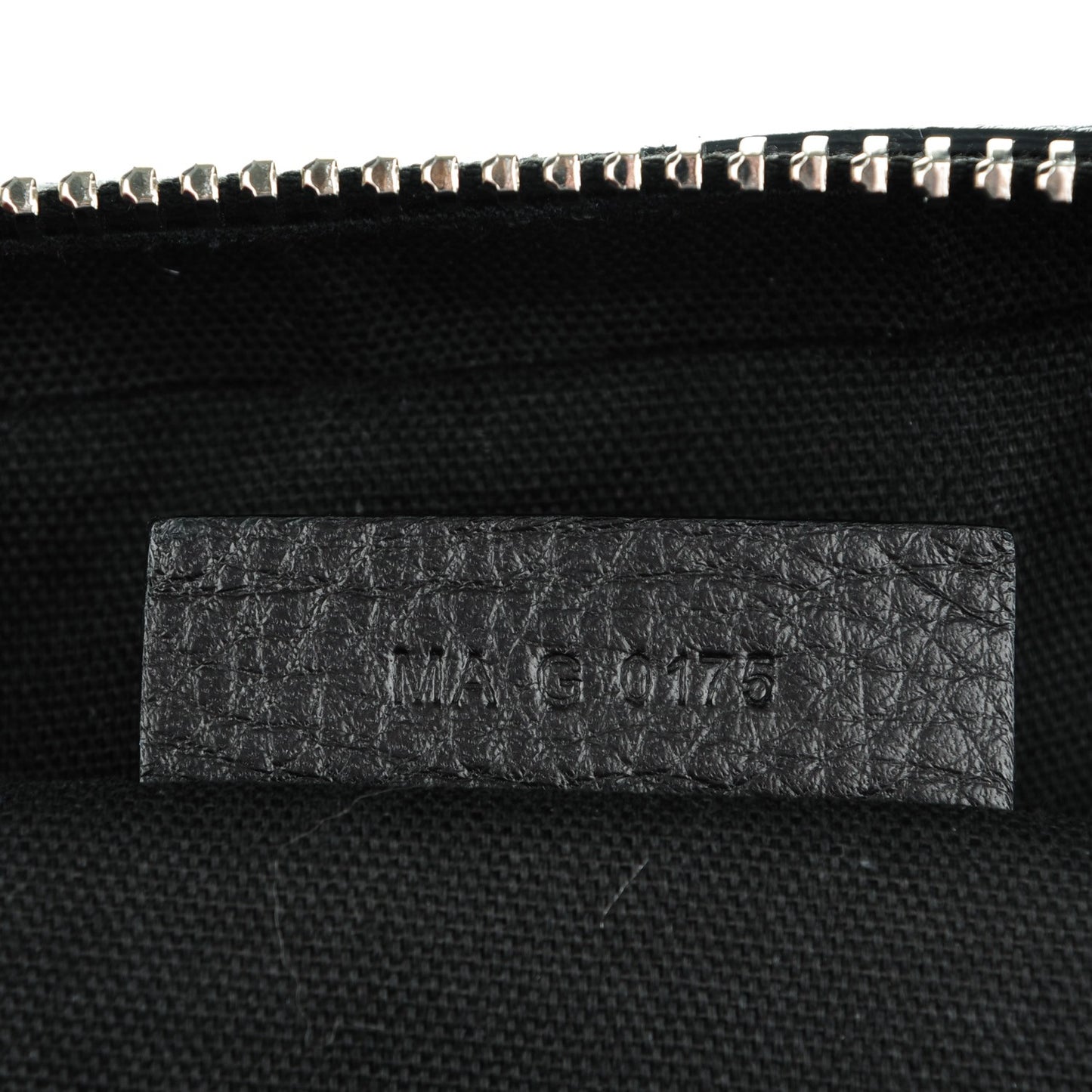 Waxed Calfskin Studded Medium Nightingale Black