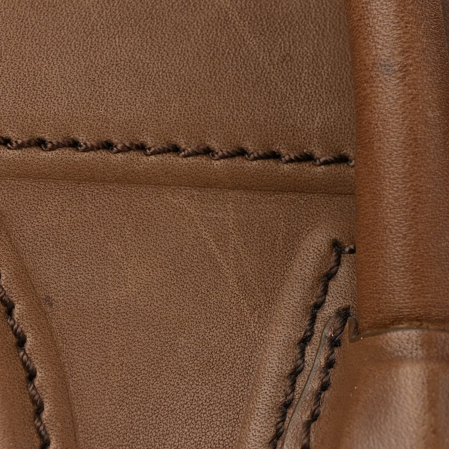 Smooth Calfskin Medium Phantom Luggage Tan