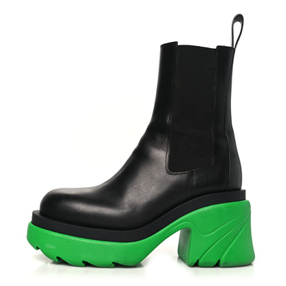 Bottega Veneta Calfskin The Flash Chelsea Boots 38.5 Black Grass 1 of 9