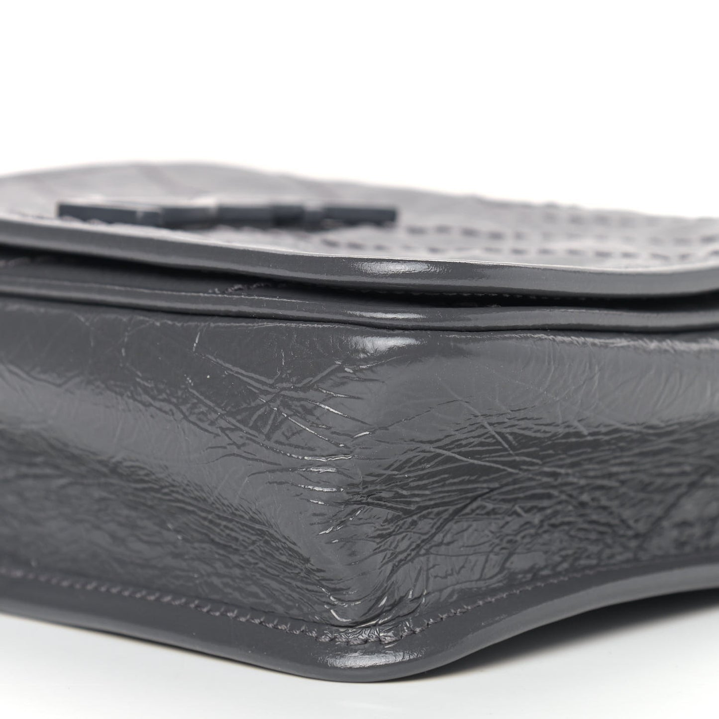 Crinkled Calfskin Matelasse Monogram Niki Chain Wallet Fog