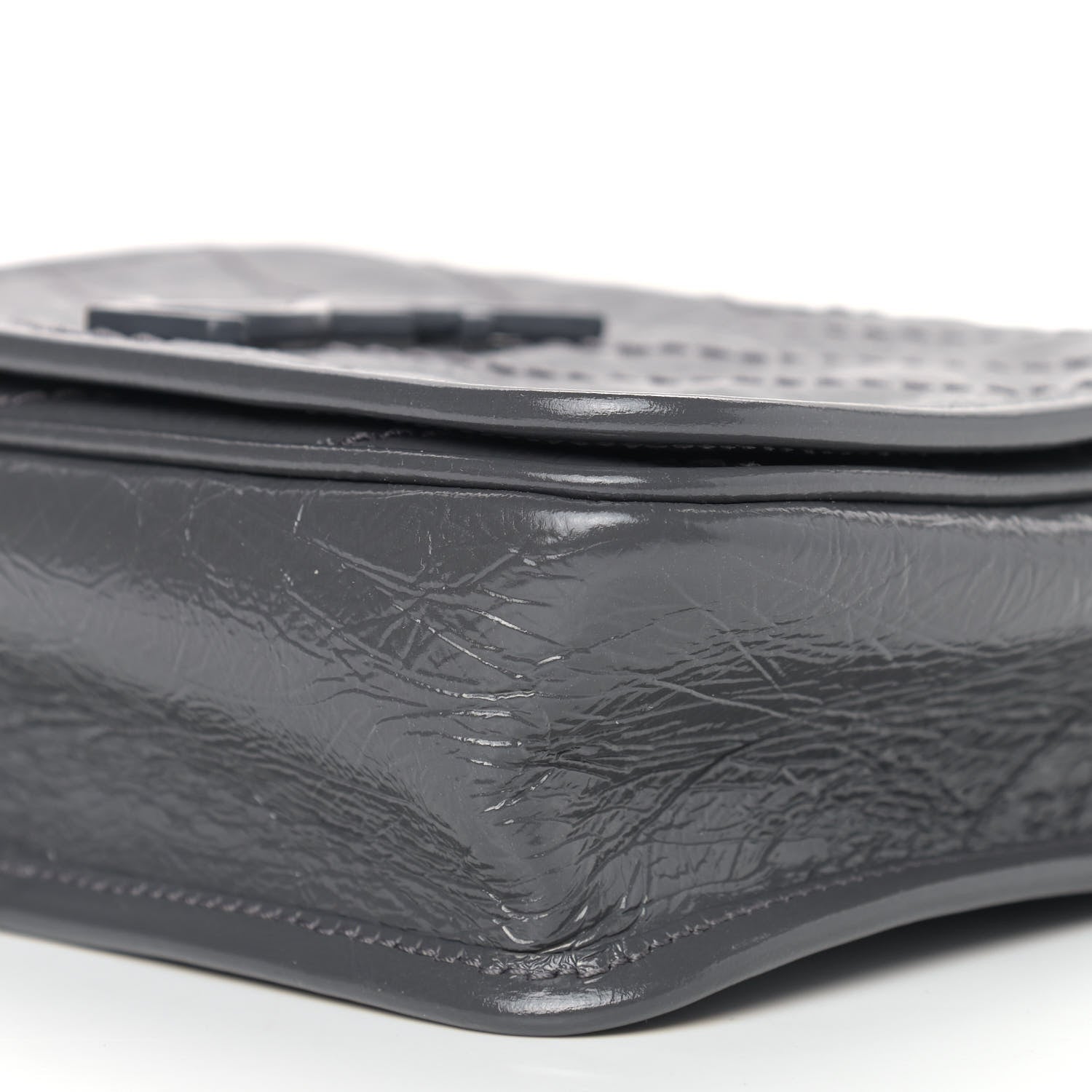 Saint Laurent Crinkled Calfskin Matelasse Monogram Niki Chain Wallet Fog 8 of 8