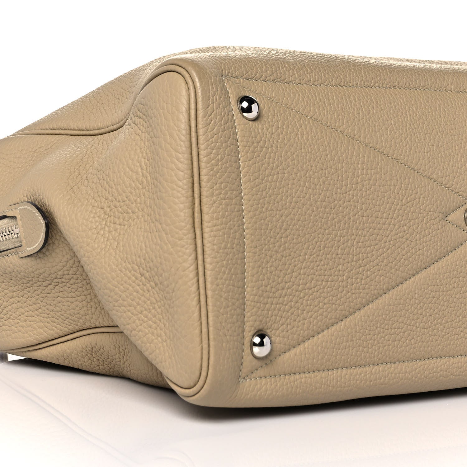 Hermes Taurillon Clemence Victoria II 35 Trench 8 of 10