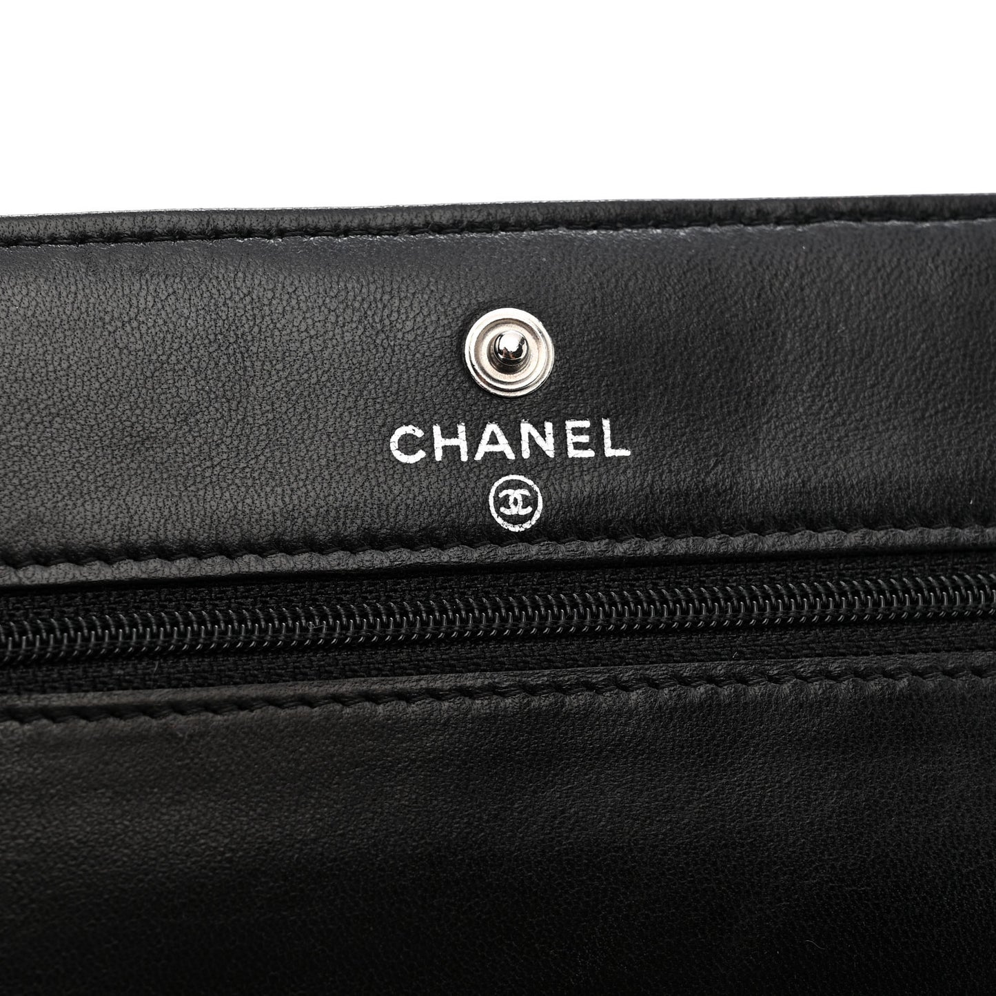 Lambskin Quilted Wallet On Chain WOC Black