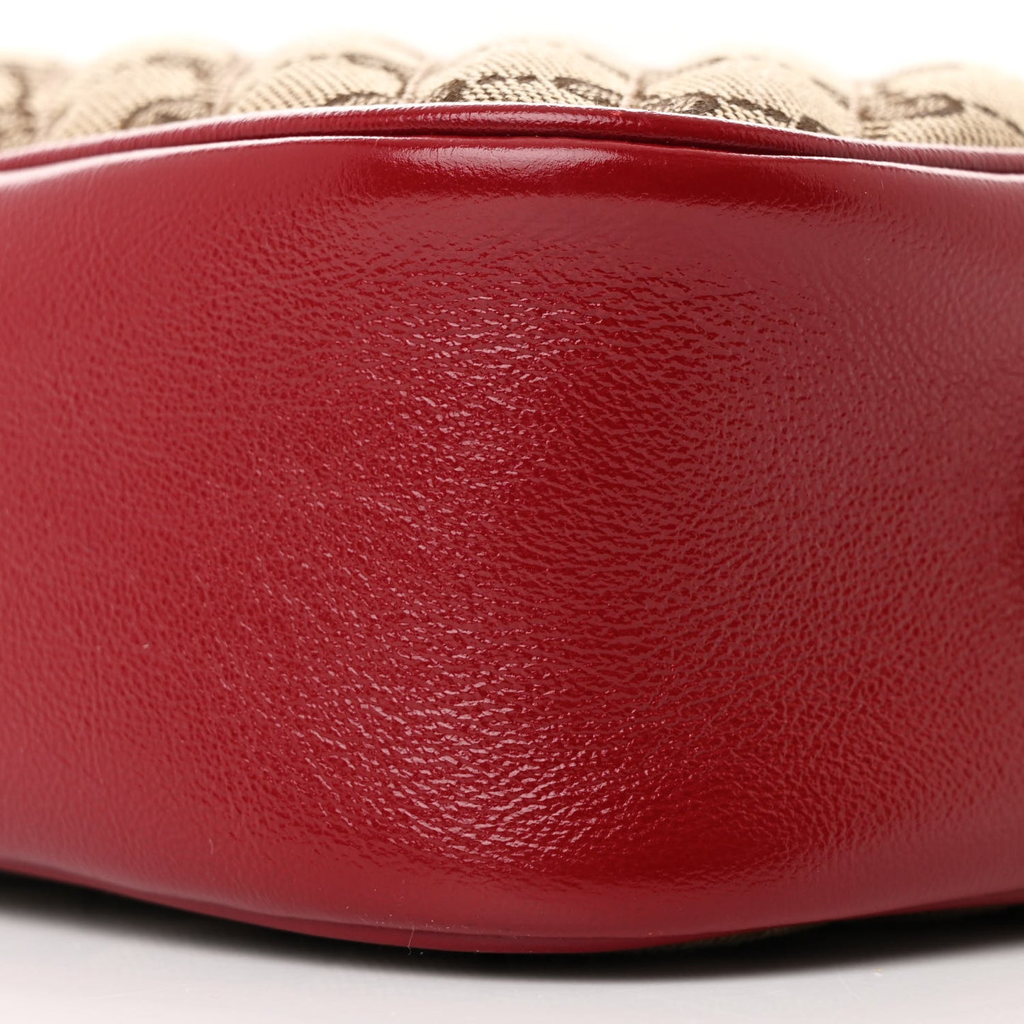 Monogram Azalea Calfskin Matelasse Diagonal Small GG Marmont Chain Shoulder Bag Beige Ebony New Cherry Red