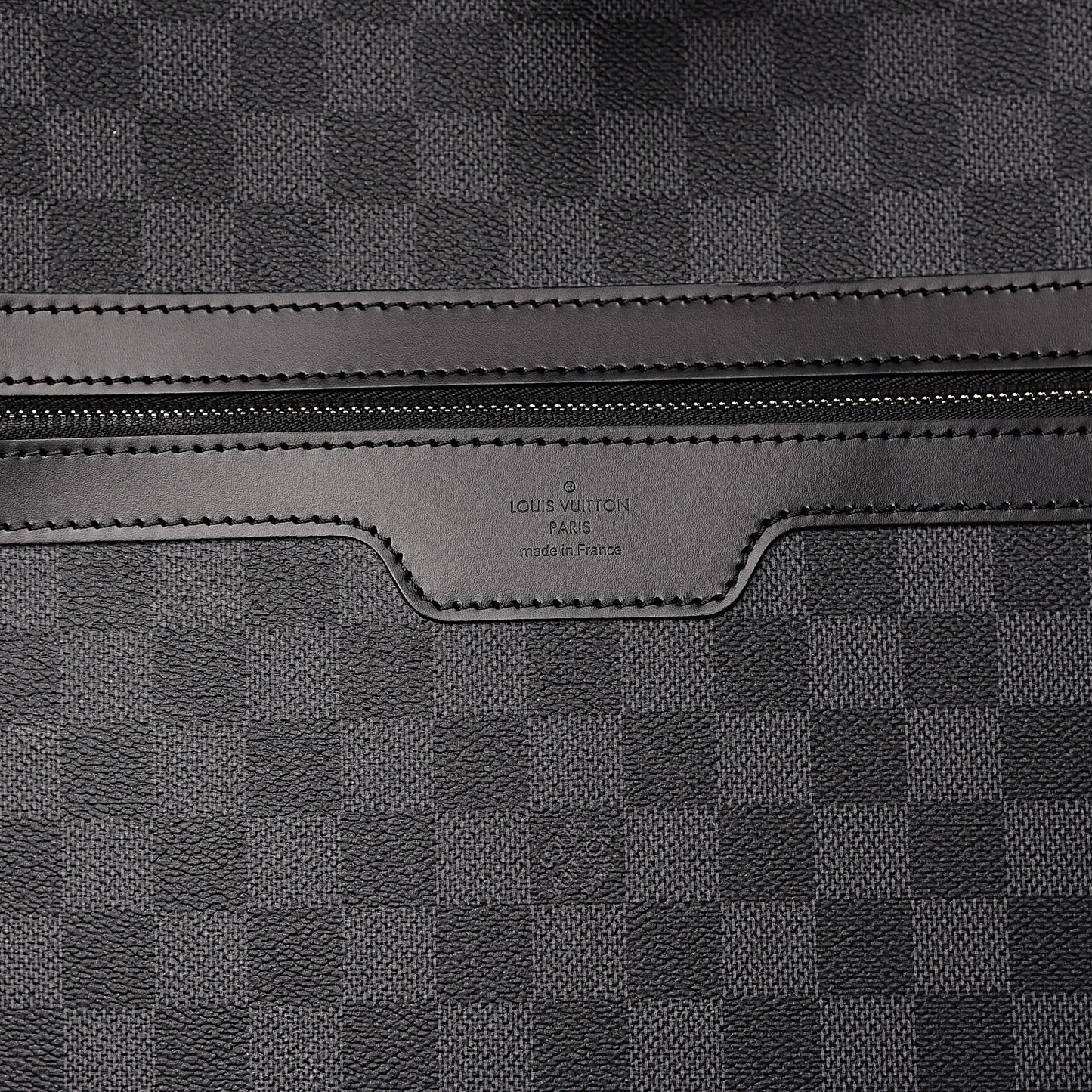 Damier Graphite Pegase 65